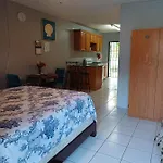 Errol And Nancys Place